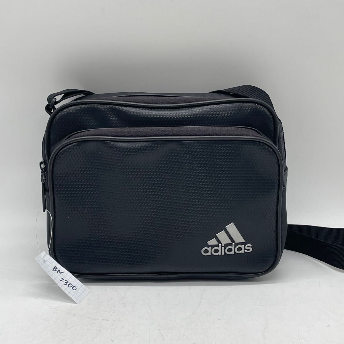 ★BN2300●adidas アディダス ショルダーバッグ 肩掛け 斜め掛け ブラック ナイロン