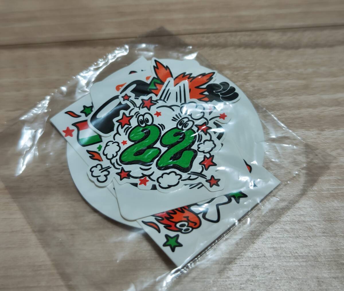 レア 即発送 角田裕毅 YUKI TSUNODA VERDY Sticker Set & key レア 即発送 角田裕毅 YUKI TSUNODA VERDY Sticker Set & key