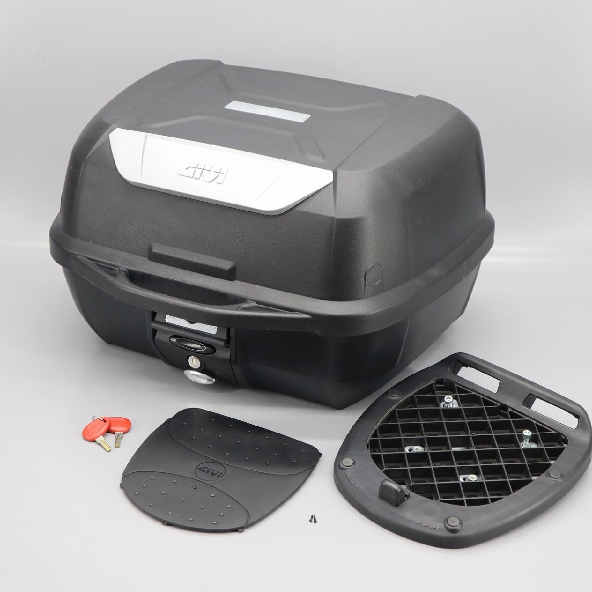 GIVI ジビ E43NTL リアボックス トップケース モノロック キー2本 ベース付 30L　241111BD0048