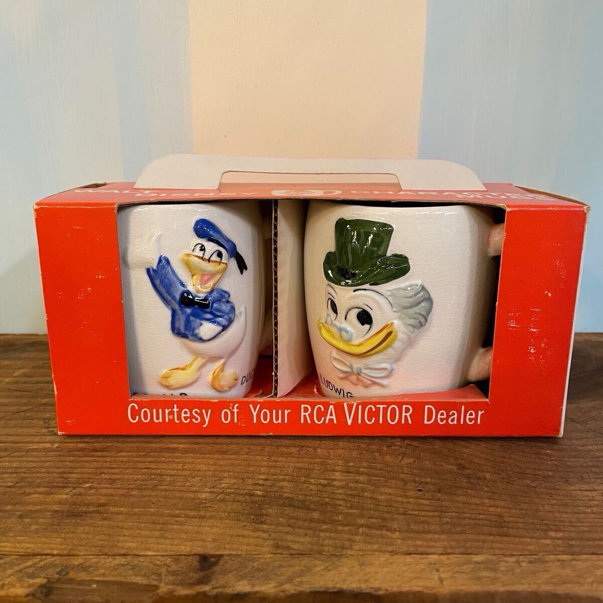 vintage】箱付 美品 disney ディズニー マグ victor vintage】箱付 美品 disney ディズニー マグ victor