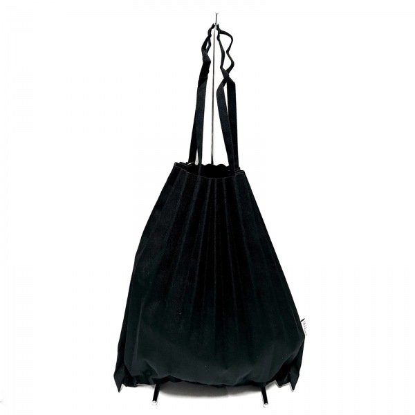 ミー/イッセイミヤケ me ISSEY MIYAKE トートバッグ - 黒 プリーツ 美品 バッグ