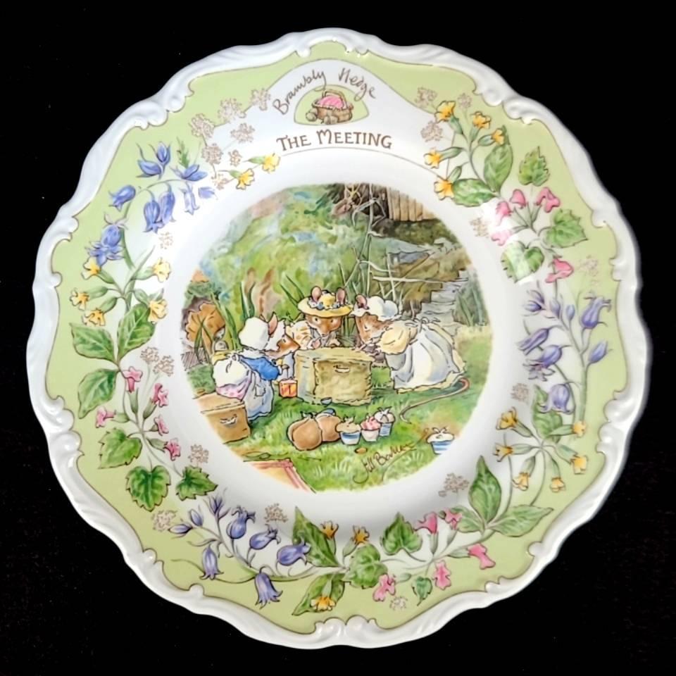 ?未使用?ロイヤルドルトン　RoyalDoulton ブランブリーヘッジ ミーティング プレート　皿 箱つき 廃番　希少　レア