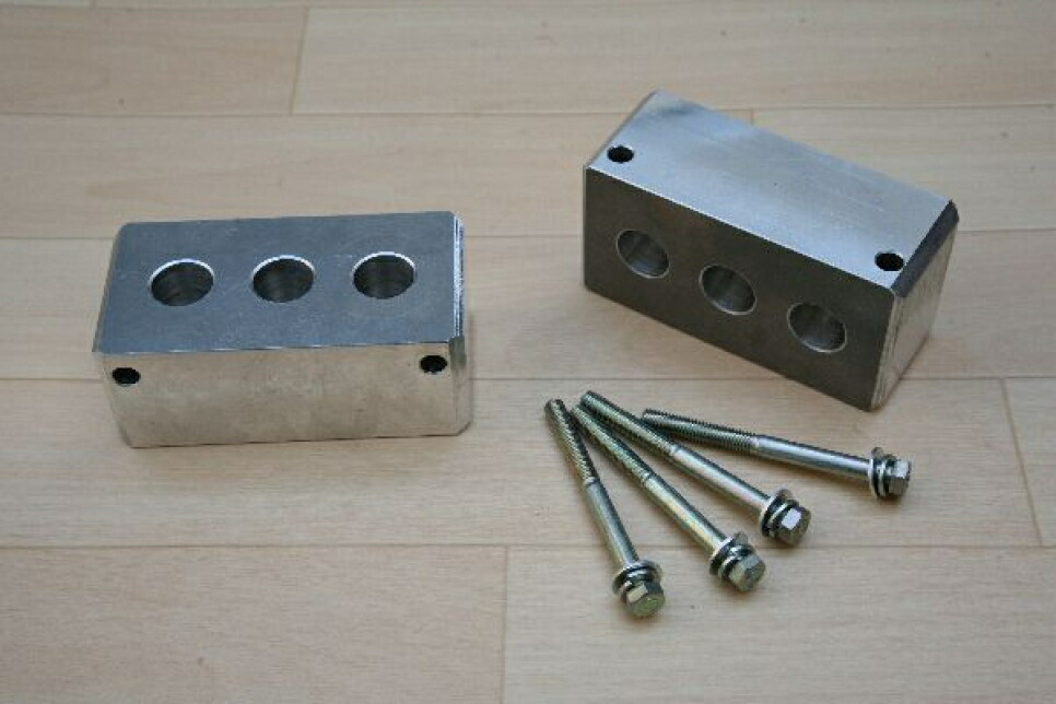 MOTORAGE モトレージ リアバンプストッパースペーサー 65ｍｍ TOYOTA ランドクルーザープラド150系