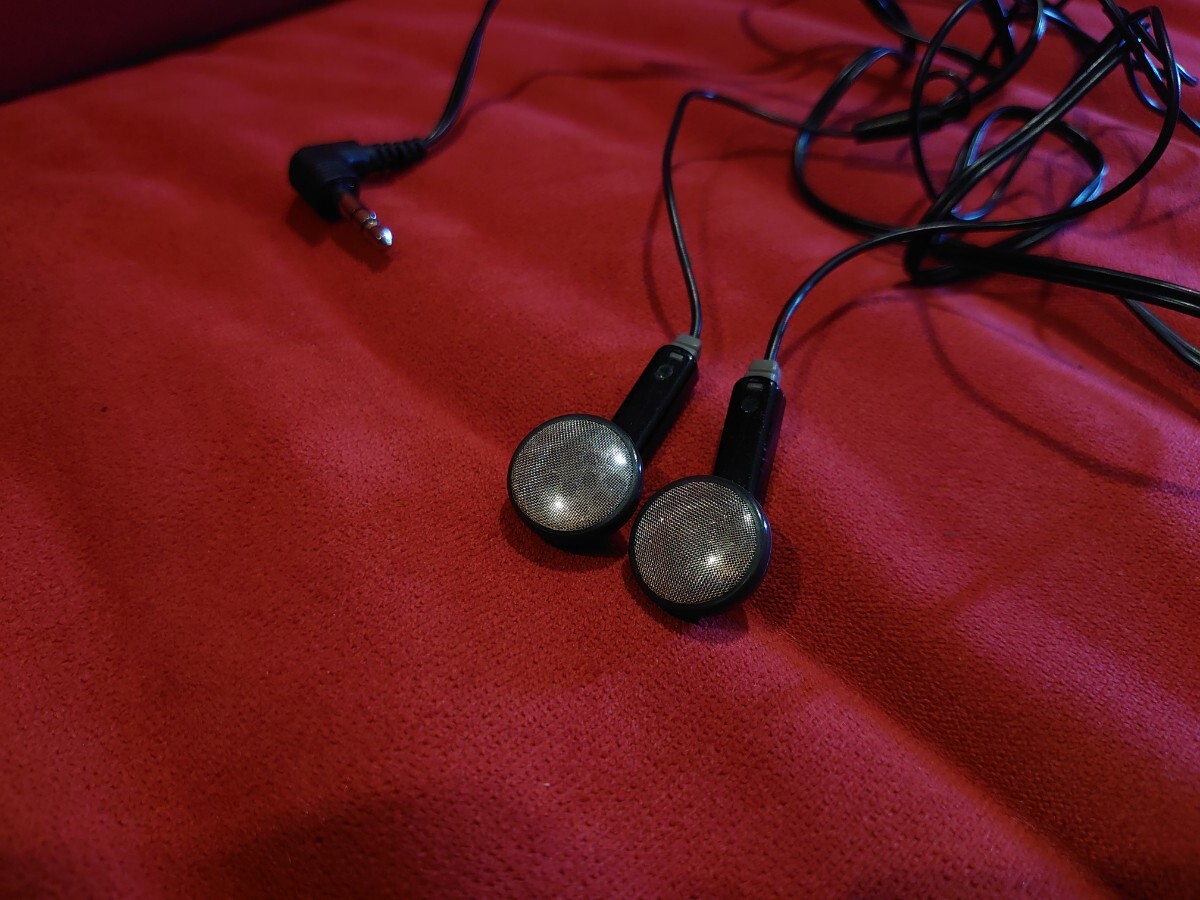 Bibian 比比昂- 【AIWA】HP-V35 PIPE PHONE vintage EARPHONE Bibian 比比昂- 【AIWA】HP-V35 PIPE PHONE vintage EARPHONE
