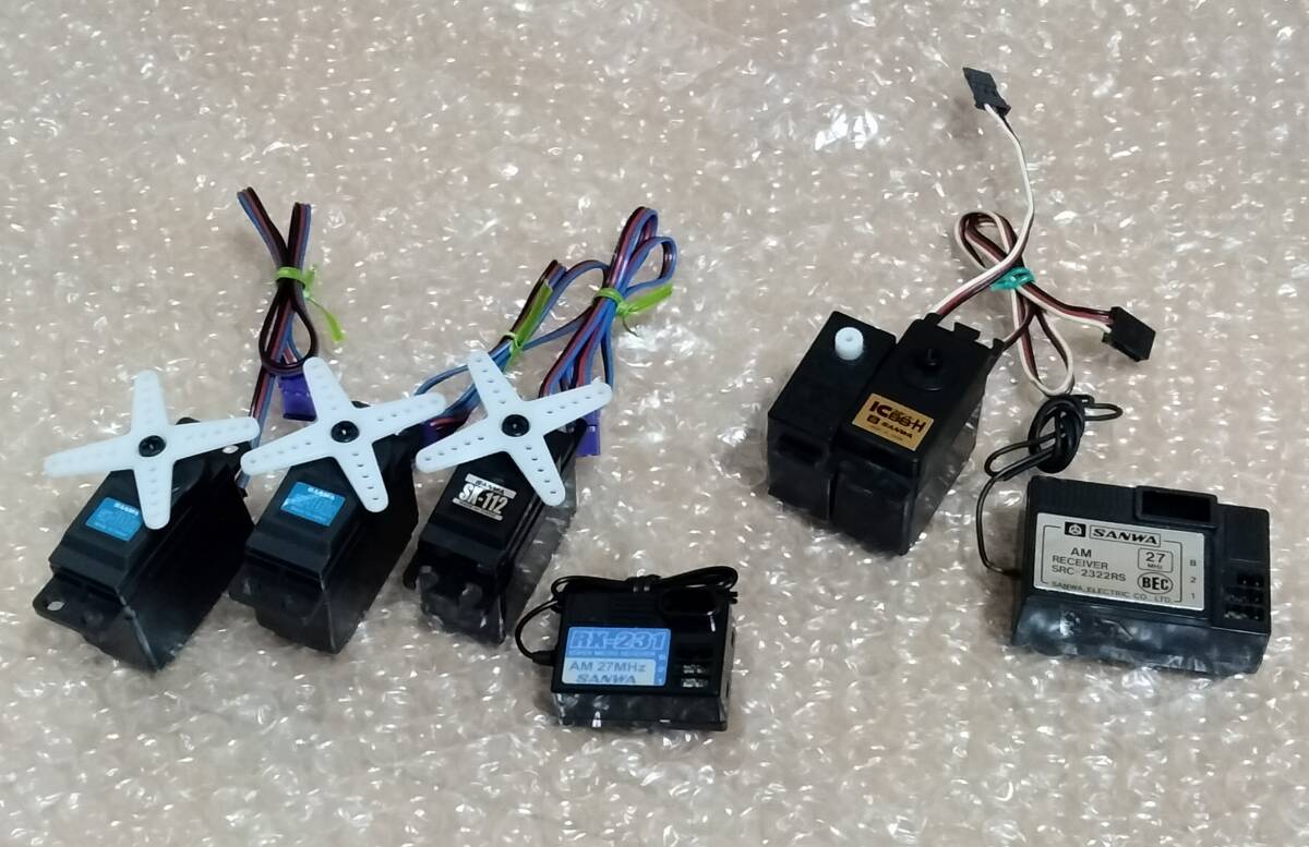 サンワ未使用サーボ3個+AM27Mhz受信機と中古サーボ2個+受信機・タミヤ/京商/ヨコモ/ドリフト/ドリラジ/バギー/ドリパケに