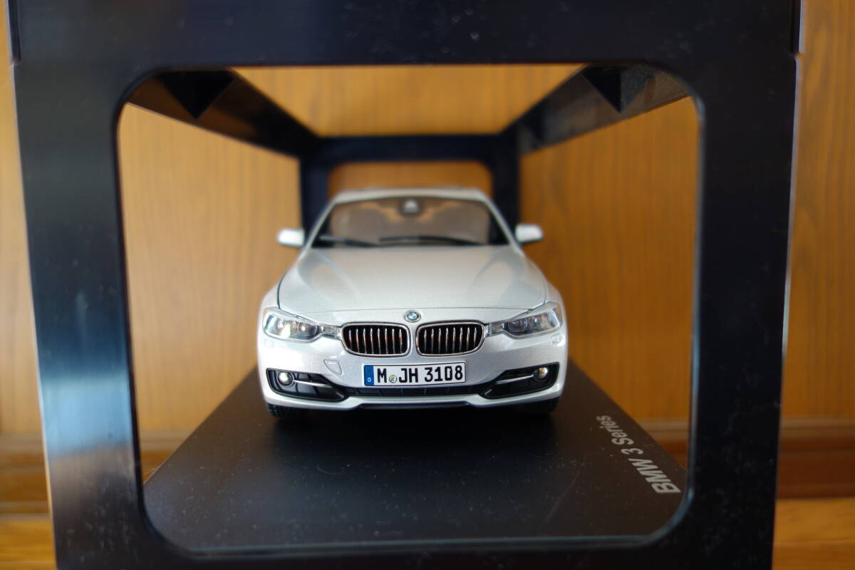 大人上品なおすすめコーデ 3シリーズ ミニカー○BMW 335i 2012○BMW○BMW特注○グレイ F30 乗用車