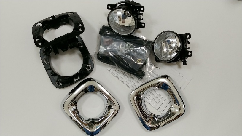 スズキ純正　フォグランプ&フォグランプベゼル(クロームメッキ)　ワゴンＲ MH55S・MH35S・MH85S・MH95S ワゴンR_画像2