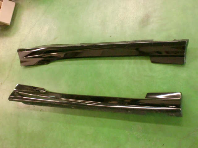 トヨタ86 (ZN6) サイドステップパネル（R/L）トヨタ純正モデリスタ左右セット 　中古品　♪