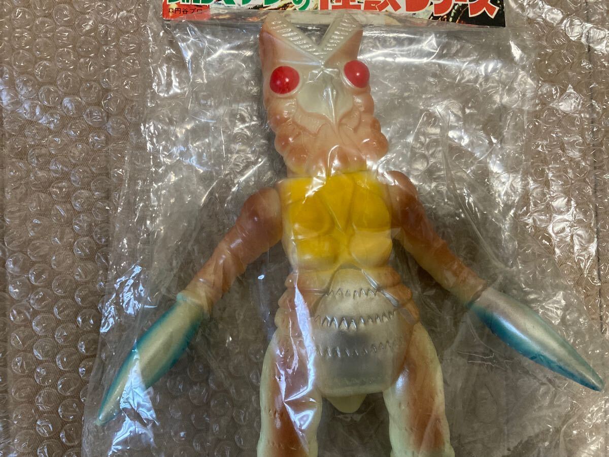 ブルマァク バルタン星人 蓄光 復刻 ポピーソフビ 検 ブルマァク バルタン星人 蓄光 復刻 ポピーソフビ 検