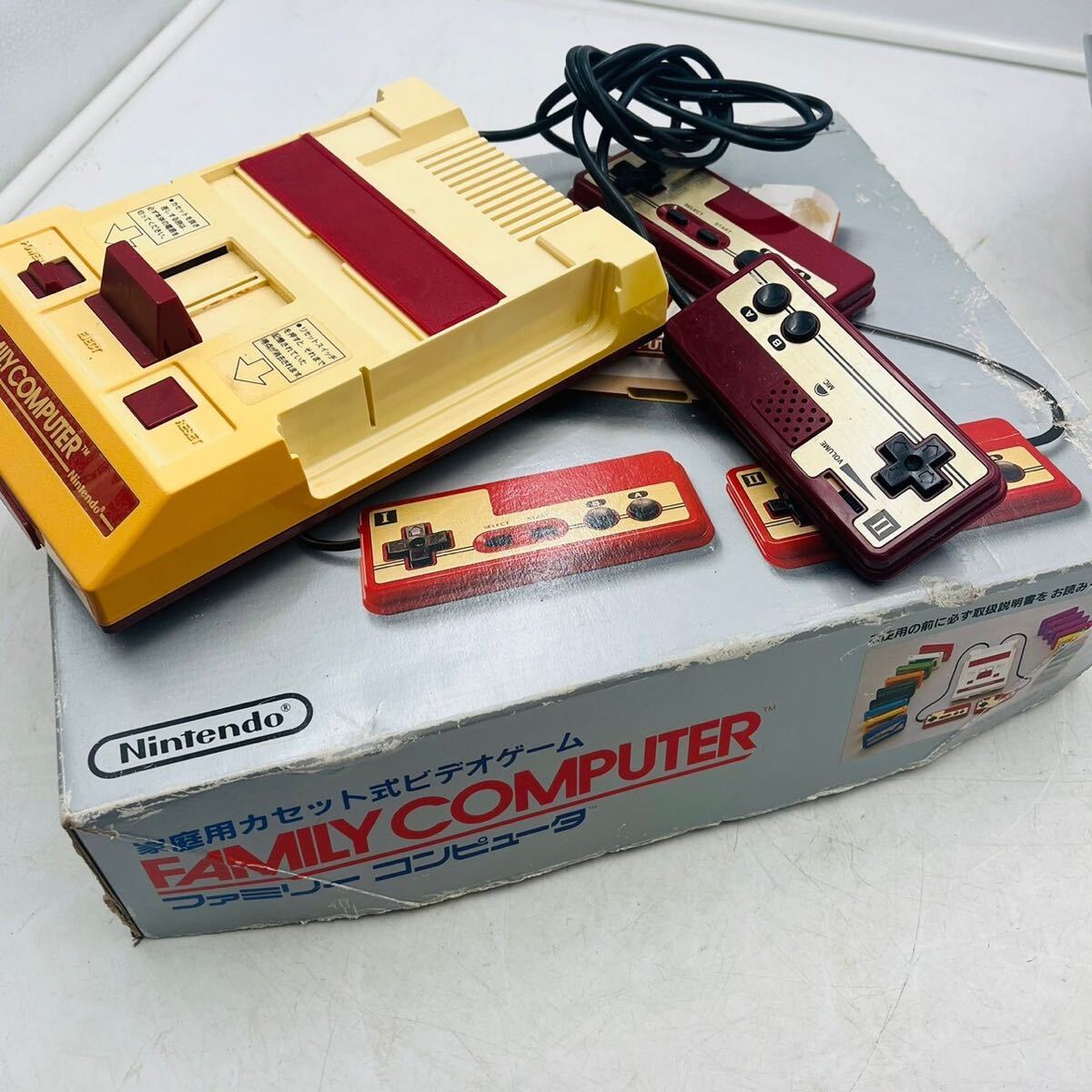 送料無料】任天堂 ファミコン 周辺機器 ホリコマンダーブラック 送料無料】任天堂 ファミコン 周辺機器 ホリコマンダーブラック