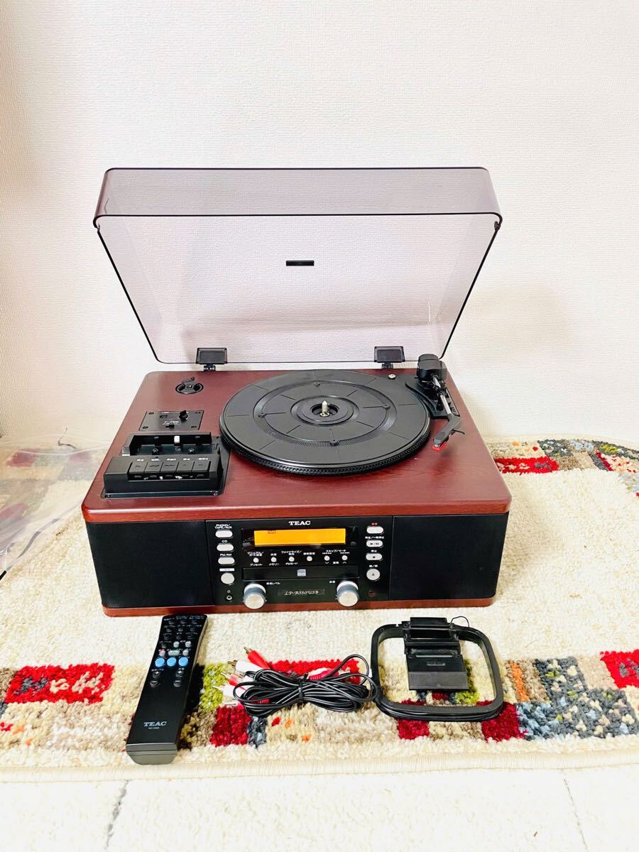 TEAC LP-R550USB ラジオ&CD ターンテーブル TEAC LP-R550USB ラジオ&CD ターンテーブル