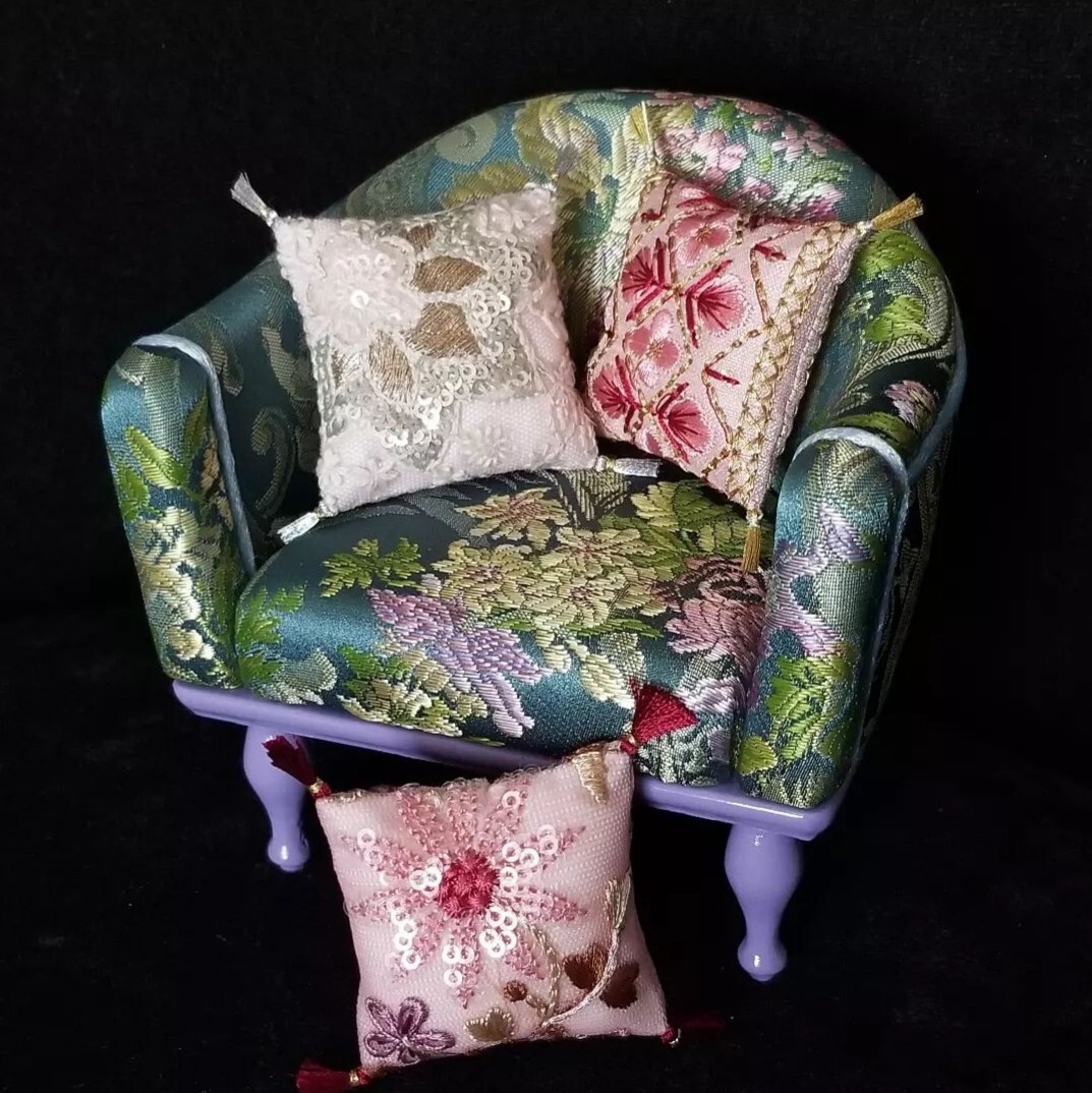 クローカドールハウスFLOOR LANP&CUSHIONチェリーちゃんリカ