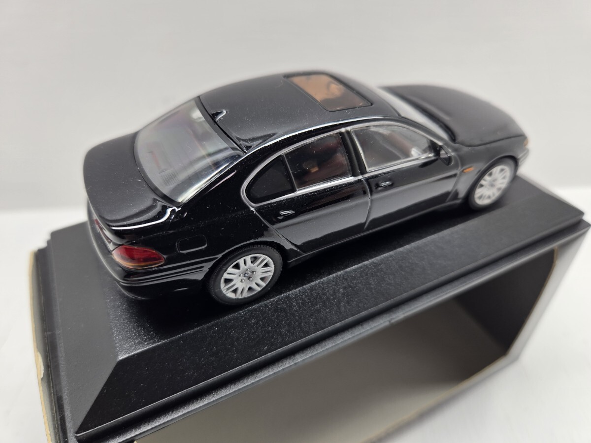 1/43 MINICHAMPS BMW 7-series 2001 Saphirschwarz metallic (431020202)Black metallic 1:43 ミニチャンプス ブラックメタリック 入手困難