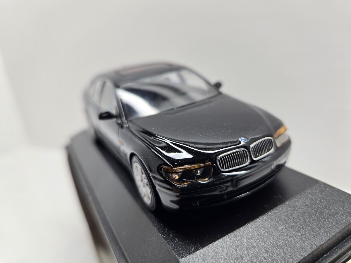 1/43 MINICHAMPS BMW 7-series 2001 Saphirschwarz metallic (431020202)Black metallic 1:43 ミニチャンプス ブラックメタリック 入手困難