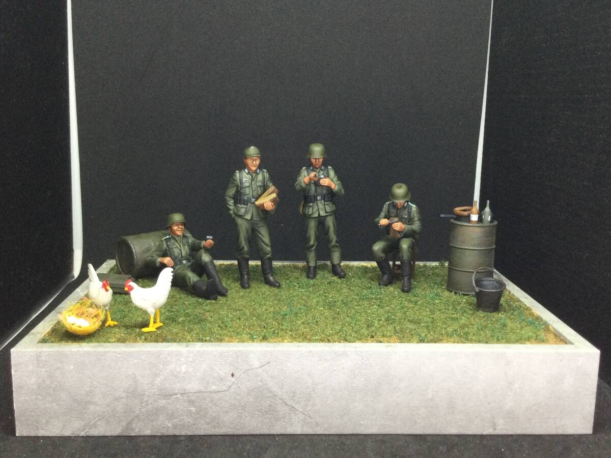 【塗装済み・完成品】1/35　タミヤ　ドイツ　歩兵・休息セット