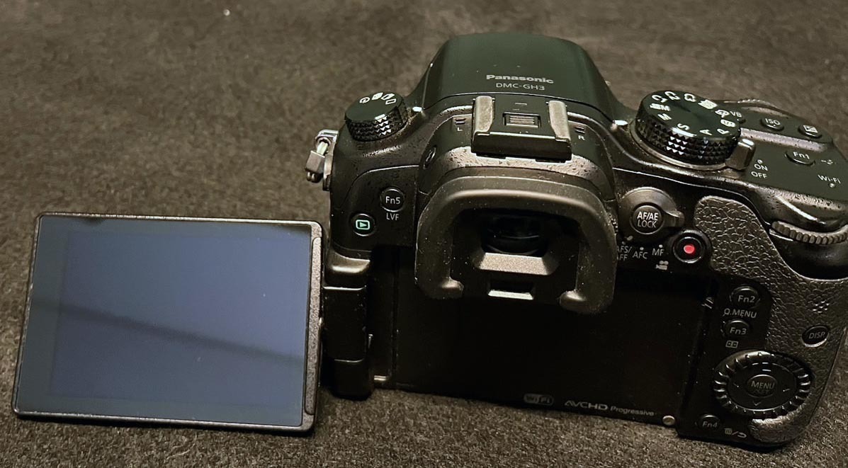 Panasonic LUMIX DMC-GH3 ボディ バッテリー2個付き|Yahoo Panasonic LUMIX DMC-GH3 ボディ バッテリー2個付き|Yahoo