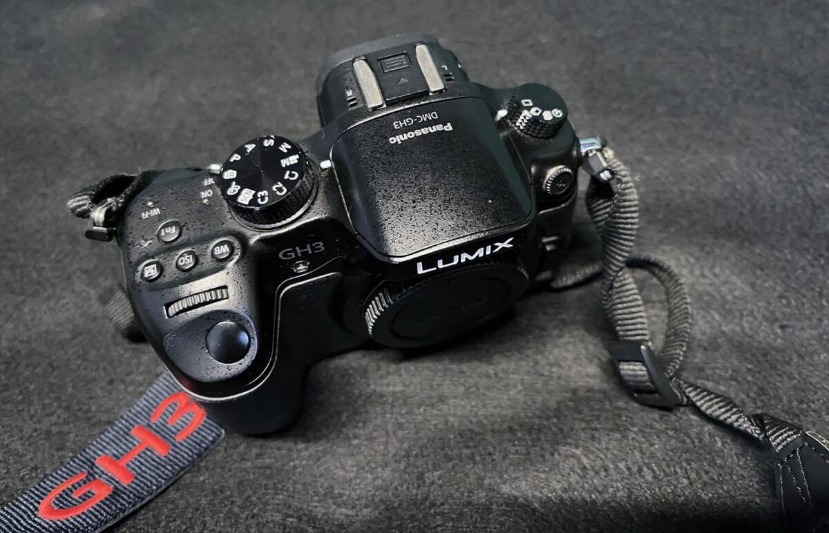 Panasonic LUMIX DMC-GH3 ボディ バッテリー2個付き|Yahoo Panasonic LUMIX DMC-GH3 ボディ バッテリー2個付き|Yahoo
