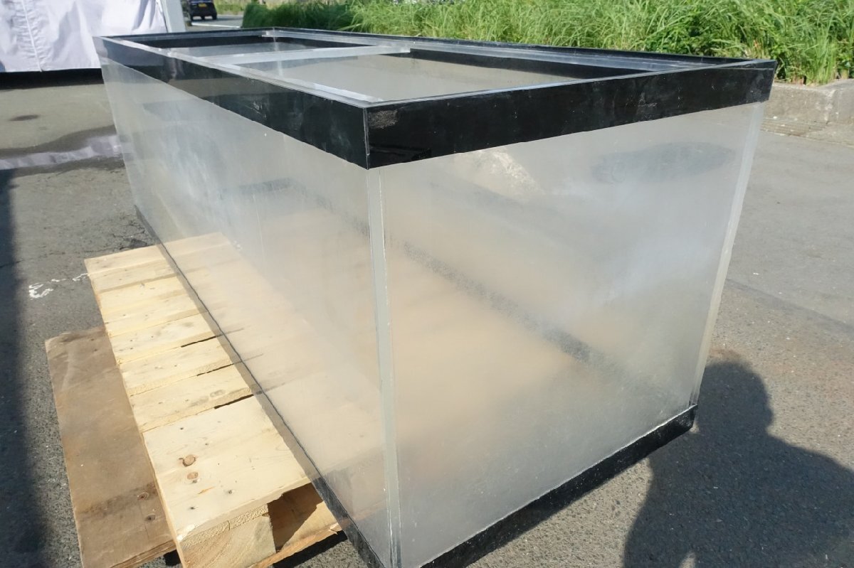 中古品 1800アクリル水槽 | かねだい横浜店❗️ 続々新コーナー