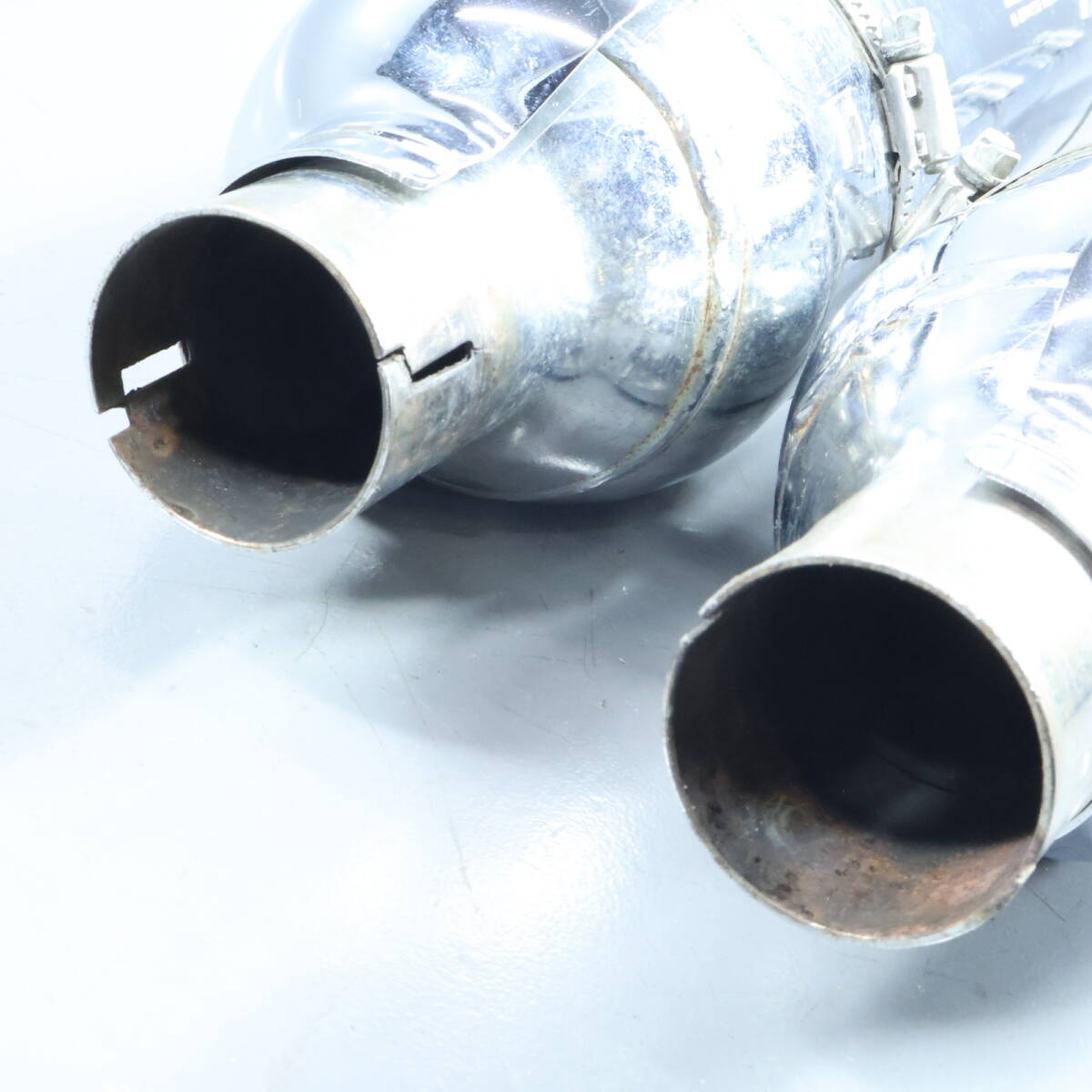 画像の2点セット ハーレー ツーリング 純正サイレンサー 65539-95(BJ1063)