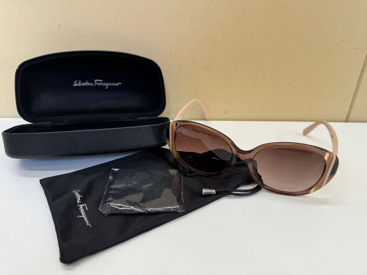Salvatore Ferragamo SF842SA 210 サングラス ○Salvatore Ferragamo サルヴァトーレ フェラガモ サングラス