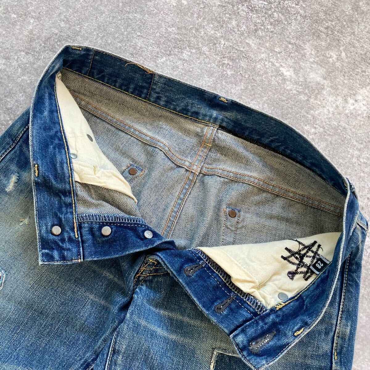 HYSTERIC GLAMOUR】ヒステリックグラマー 初期希少モデル 小窓 HYSTERIC GLAMOUR】ヒステリックグラマー 初期希少モデル 小窓