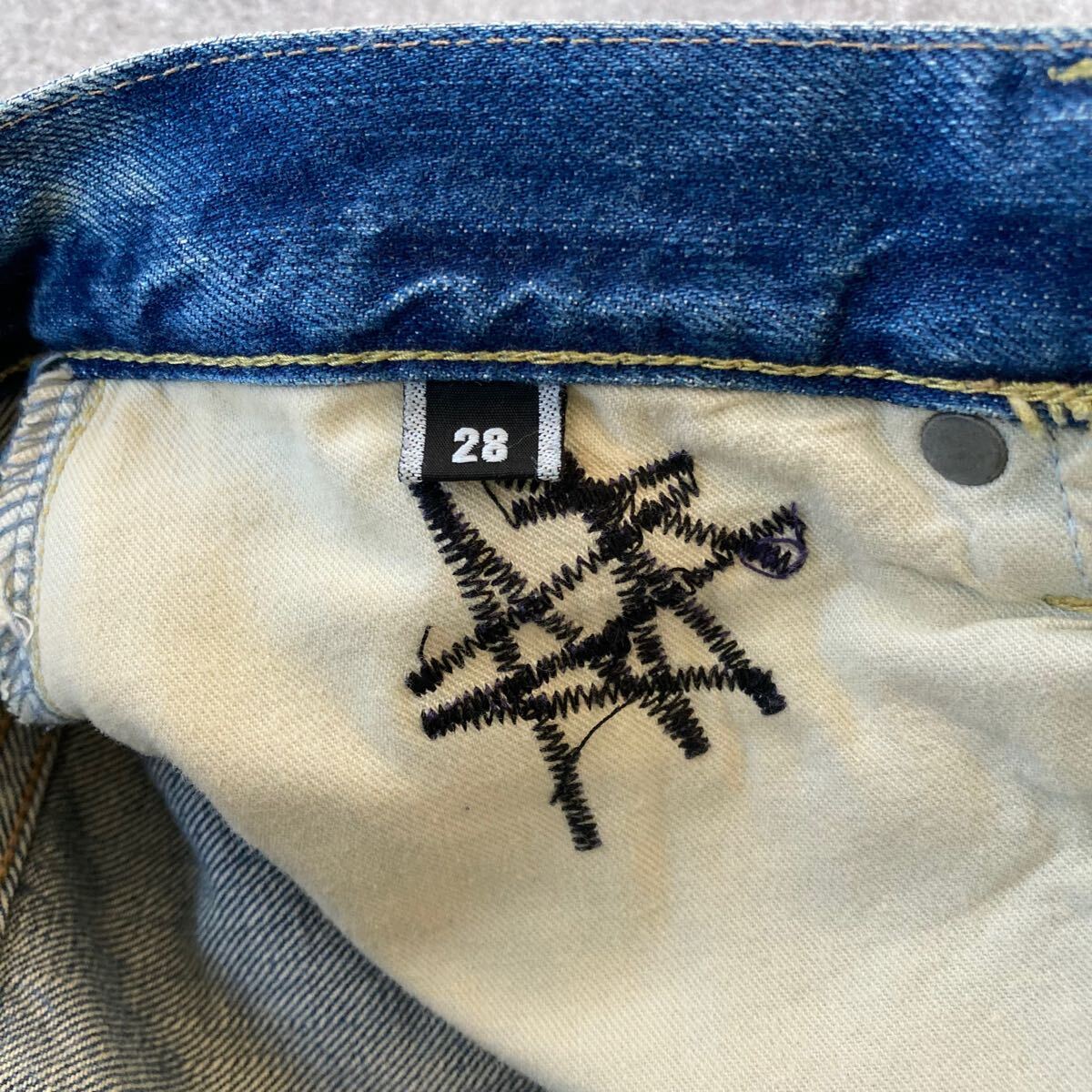 HYSTERIC GLAMOUR】ヒステリックグラマー 初期希少モデル 小窓 HYSTERIC GLAMOUR】ヒステリックグラマー 初期希少モデル 小窓