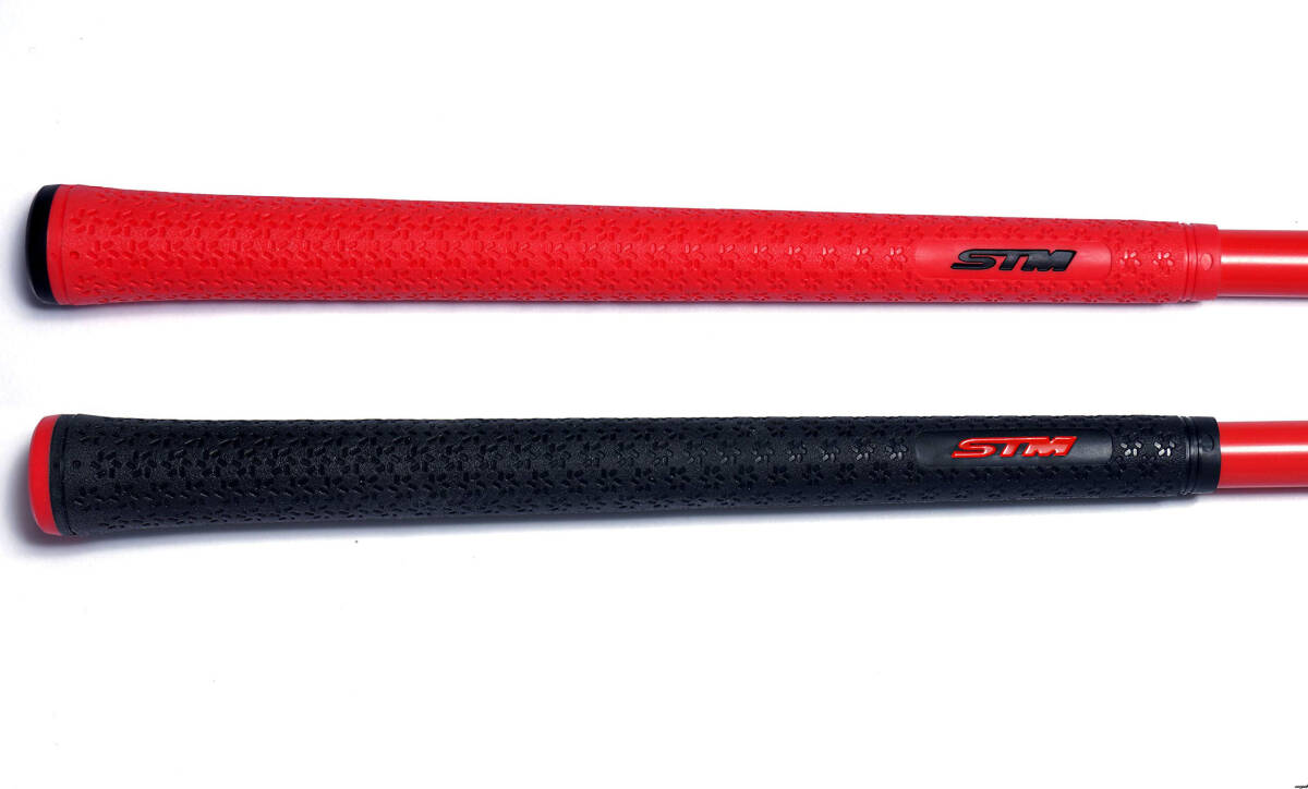 エラストマーグリップにより 本物のクラブと同じ感触を実現 エラストマーグリップにより 本物のクラブと同じ感触を実現