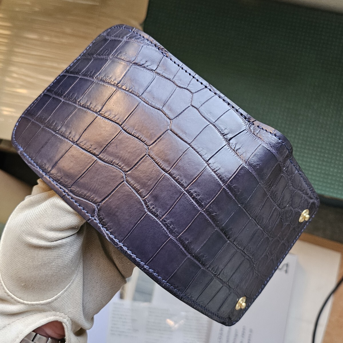 未使用!交渉歓迎!イーノ,eno,ネイビー,限定,クロコダイル,crocodile,クロコ,WILDSWANS,ワイルドスワンズ,サドルプルアップ,革,サドル,財布 未使用!交渉歓迎!イーノ,eno,ネイビー,限定,クロコダイル,crocodile,クロコ,WILDSWANS,ワイルドスワンズ,サドルプルアップ,革,サドル,財布