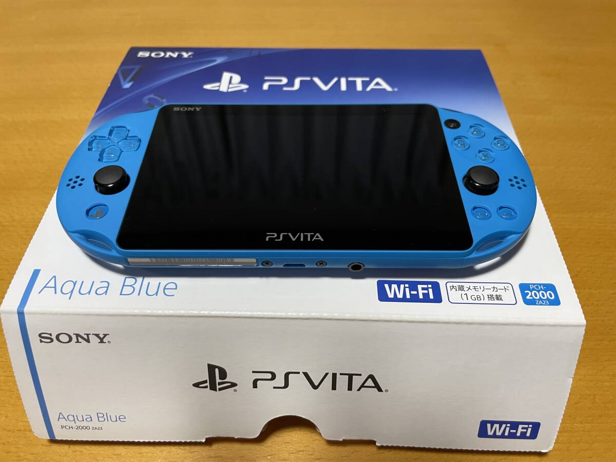 ☆超美品 ソフト5本付 PlayStation Vita Wi-Fiモデル アクアブルー 