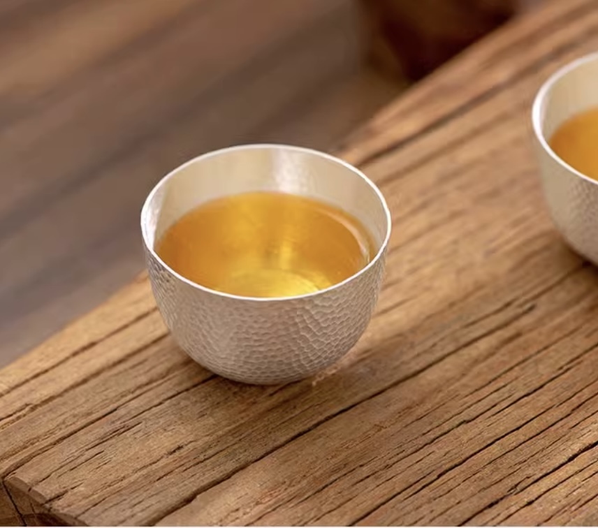 新品 純銀のカップ おちょこ 一口 足銀999 銀のカップ 純銀 飲杯 新品 純銀のカップ おちょこ 一口 足銀999 銀のカップ 純銀 飲杯