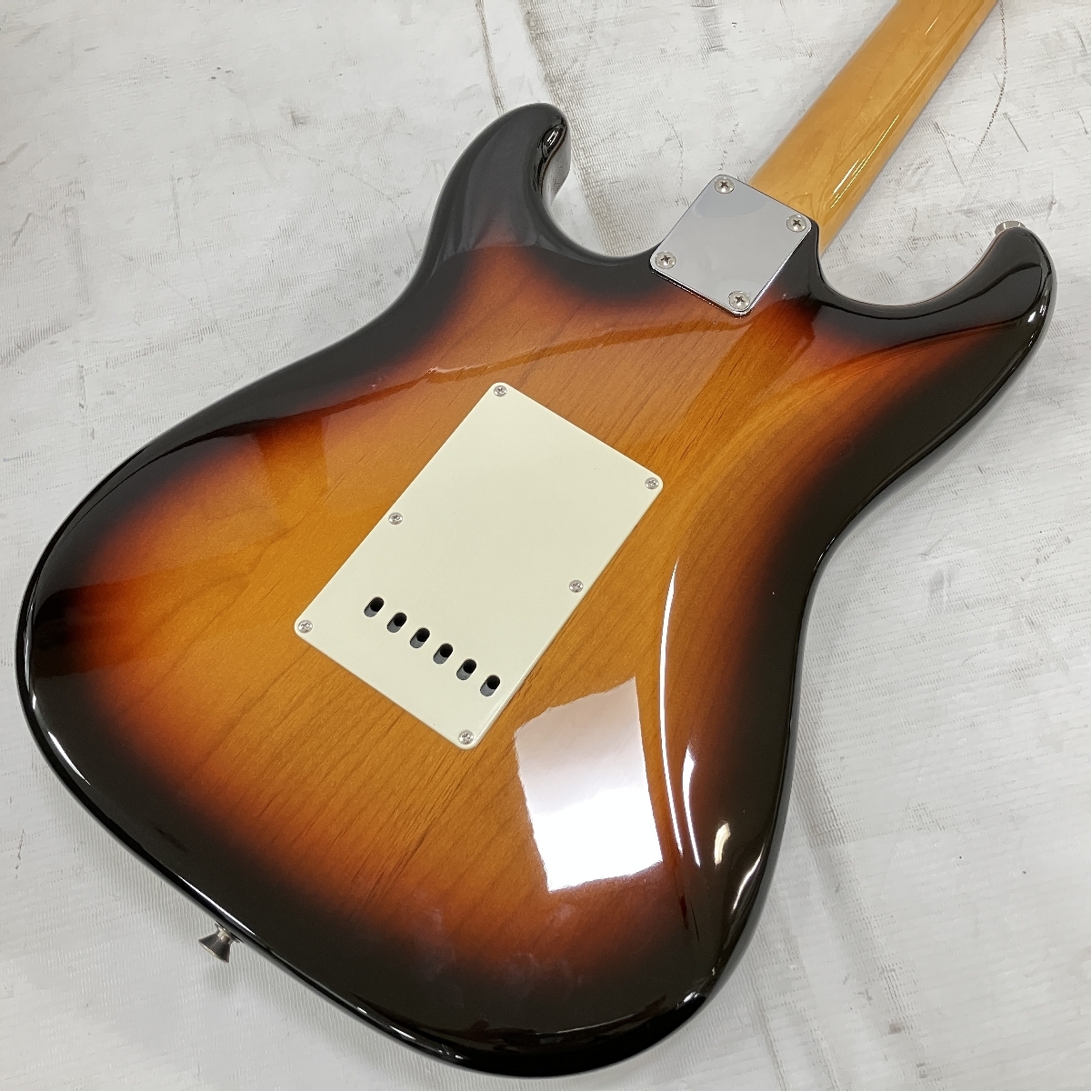 Yahoo!オークション - Fender Japan ST62M-US 3TS ストラト Yahoo!オークション - Fender Japan ST62M-US 3TS ストラト