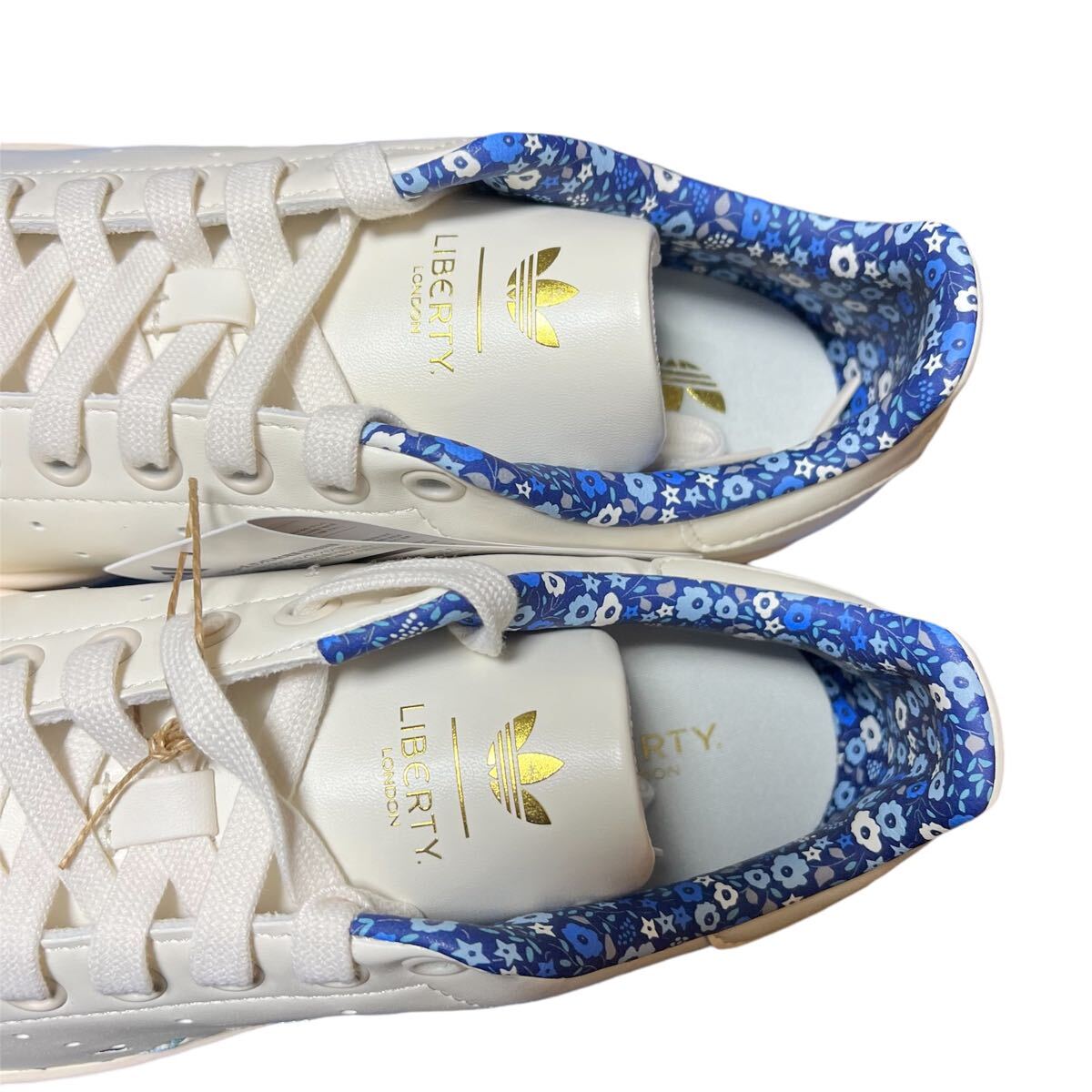 【新品】adidas STAN SMITH LIBERTY アディダス スタンスミス リバティ JP9794 レディース スニーカー ホワイト フラワー 花柄 刺繍 24.0 【新品】adidas STAN SMITH LIBERTY アディダス スタンスミス リバティ JP9794 レディース スニーカー ホワイト フラワー 花柄 刺繍 24.0