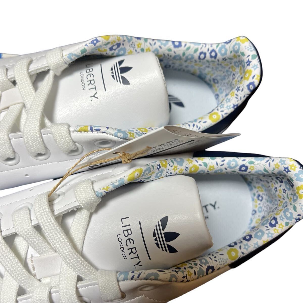 【新品】adidas STAN SMITH LIBERTY アディダス スタンスミス リバティ JP9796 レディース スニーカー ホワイト フラワー 花柄 刺繍 24.0 【新品】adidas STAN SMITH LIBERTY アディダス スタンスミス リバティ JP9796 レディース スニーカー ホワイト フラワー 花柄 刺繍 24.0