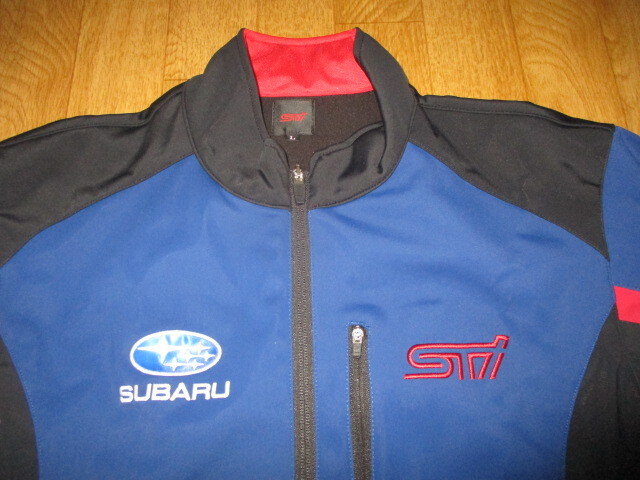訳アリ?スバルSTI?心　ワールドラリー　刺繍ロゴ入り　ソフトシェル?チームジャケット　サイズL　新同美中古　WRC