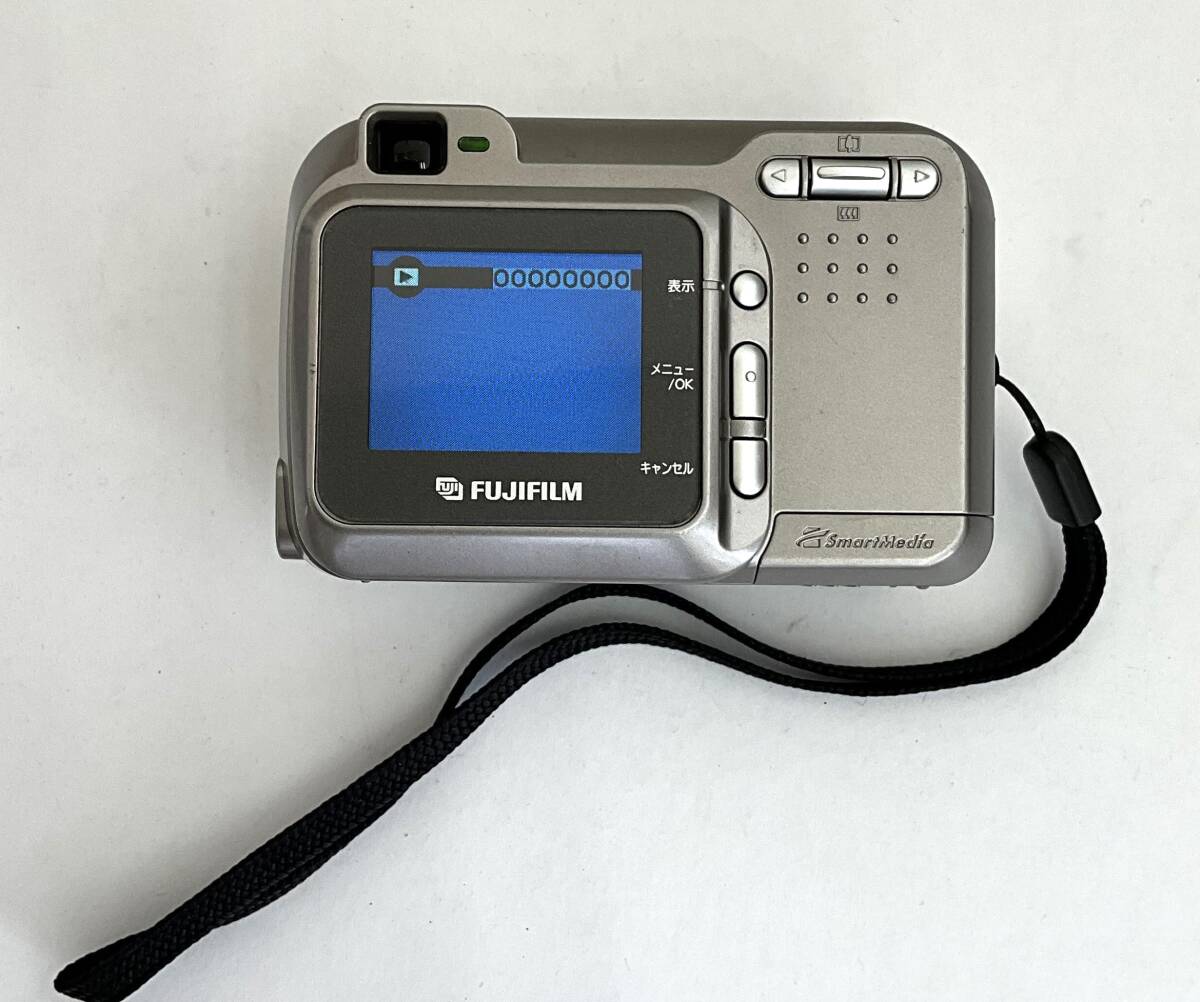 Y632 オールドコンデジ FUJIFILM FinePix 2600Z 単三電池仕様 Y632 オールドコンデジ FUJIFILM FinePix 2600Z 単三電池仕様