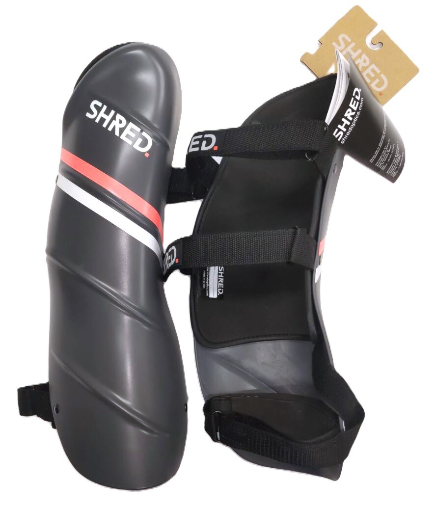 25SHRED　SHIN GUARD PRO GREY/RUST　Mサイズ（43ｃｍ）　定価￥30800