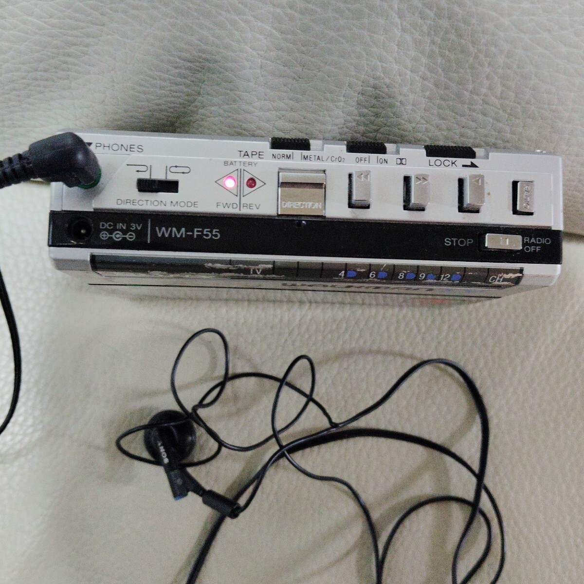 SONY WALKMAN「WM-F55」TV/FM/AM STEREO CASSETTE PLAYER SONY WALKMAN「WM-F55」TV/FM/AM STEREO CASSETTE PLAYER