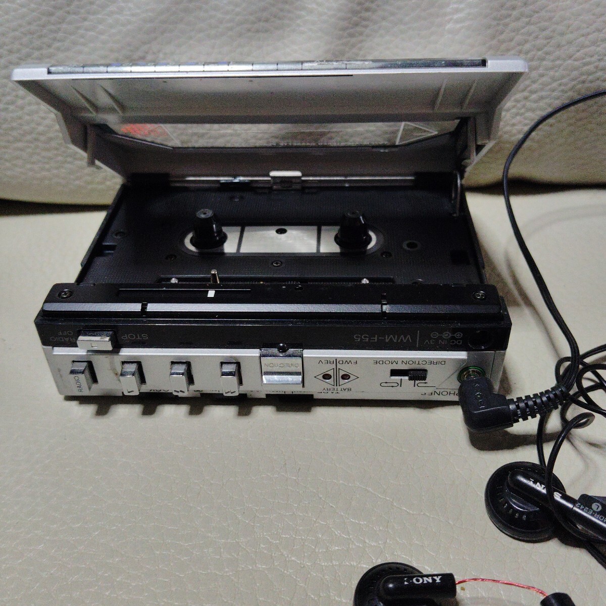 SONY WALKMAN「WM-F55」TV/FM/AM STEREO CASSETTE PLAYER SONY WALKMAN「WM-F55」TV/FM/AM STEREO CASSETTE PLAYER