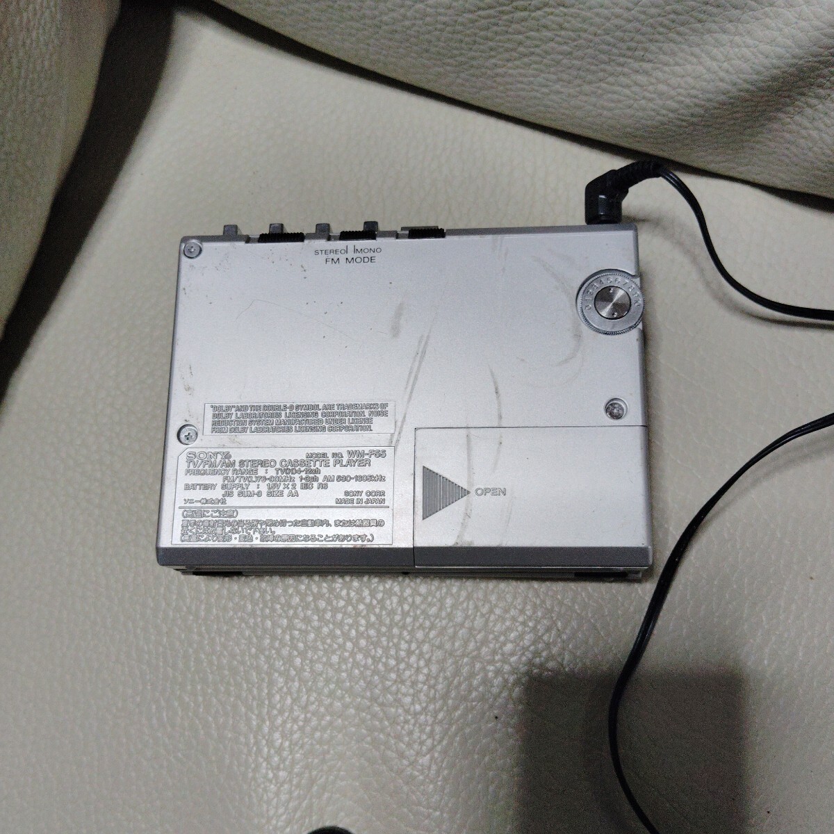 SONY WALKMAN「WM-F55」TV/FM/AM STEREO CASSETTE PLAYER SONY WALKMAN「WM-F55」TV/FM/AM STEREO CASSETTE PLAYER
