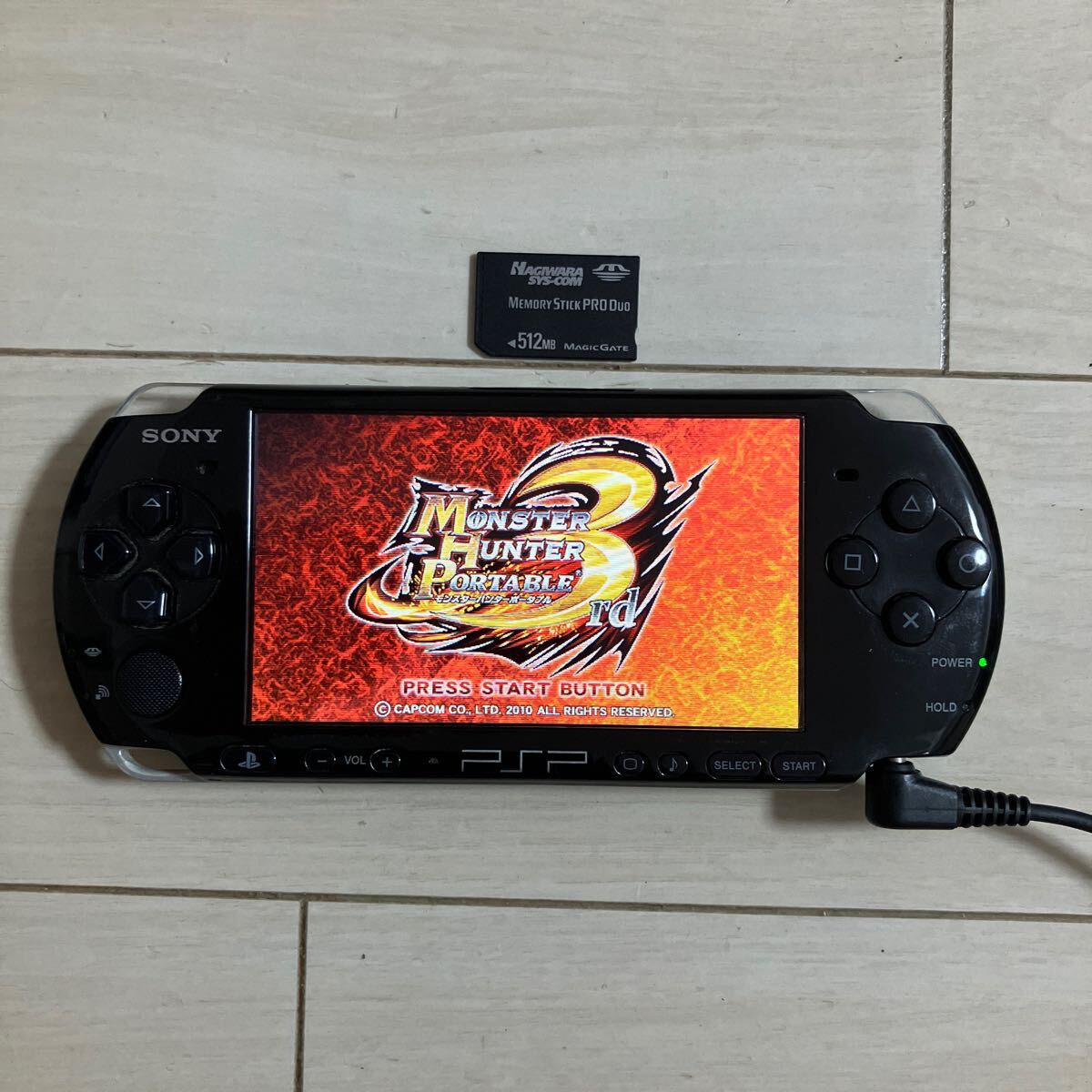 SONY PSP 本体 PSP-3000 純正 メモリーカード 付き 動作品 ソニー プレイステーション ポータブル PlayStation プレステ PS 送料無料