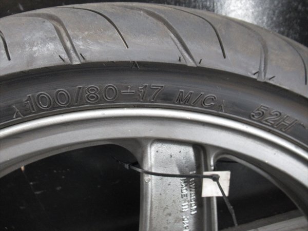 C2R6-1107 カワサキ ZZR250 / ZZ-R250 フロントホイール タイヤ 【EX250H-060～ 1996年式 動畫有】