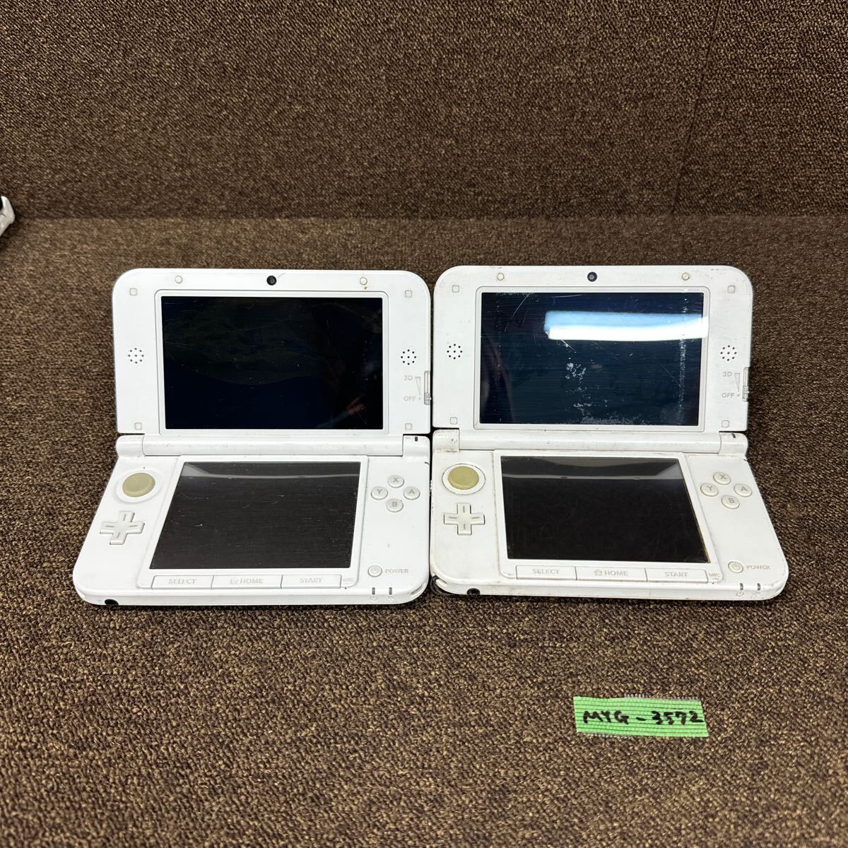 MYG-3572 激安 ゲー厶機 本体 Nintendo 3DS LL 動作未確認 2点 まとめ売り ジャンク 同梱不可