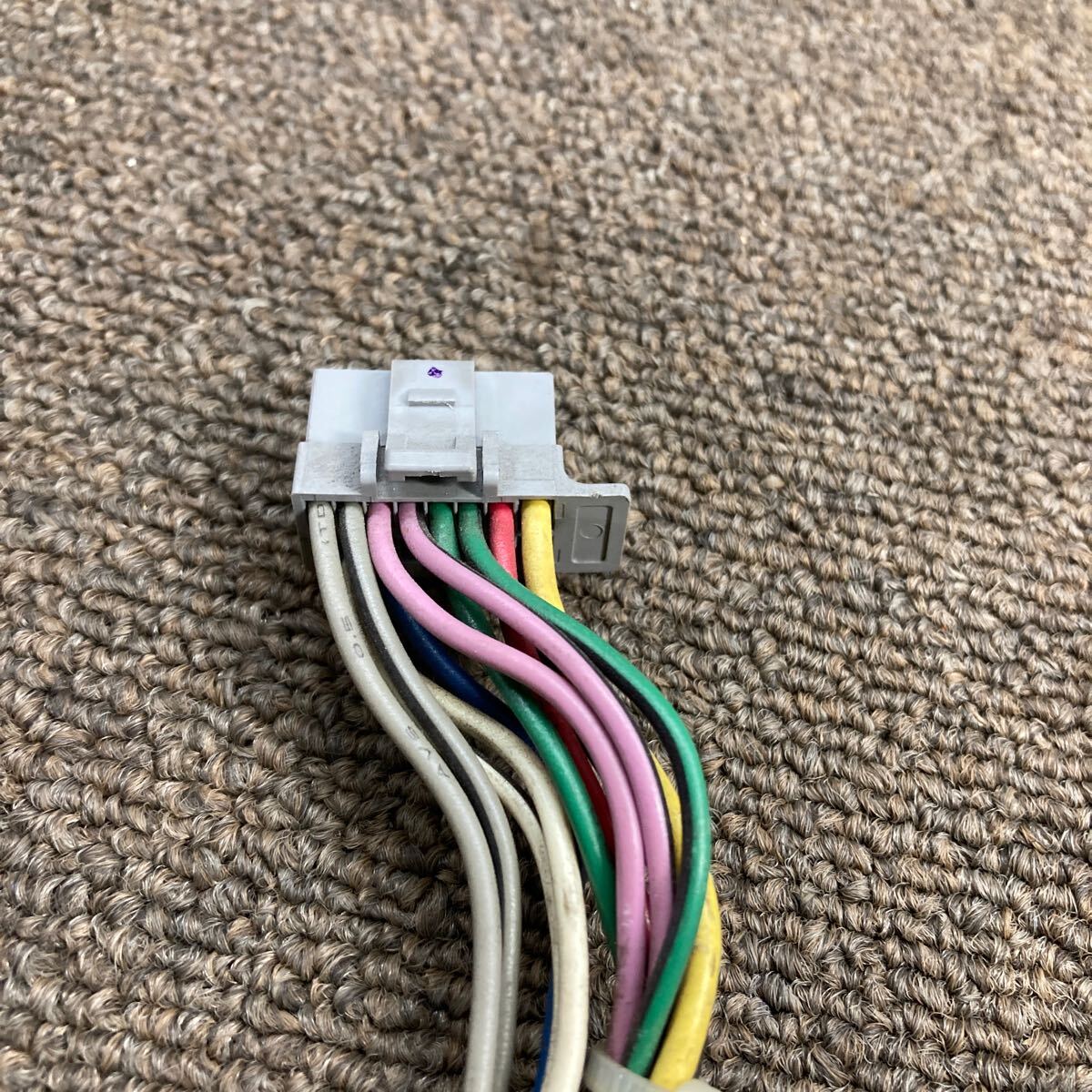 電源ハーネスは付属しません