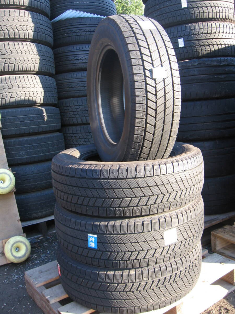 中古タイヤ　195/65R15　’22製　ブリジストン BLIZZAK VRX 3　４本組　9分山