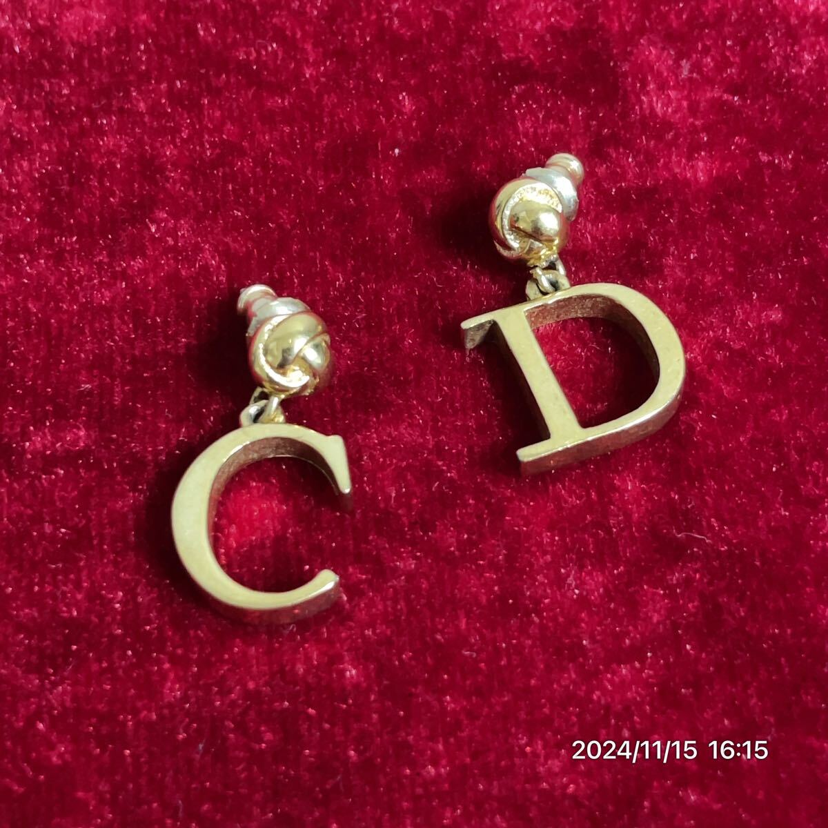 Dior クリスチャン ディオール DCロゴ ゴールドカラー ピアス イヤリング アクセサリー_画像1