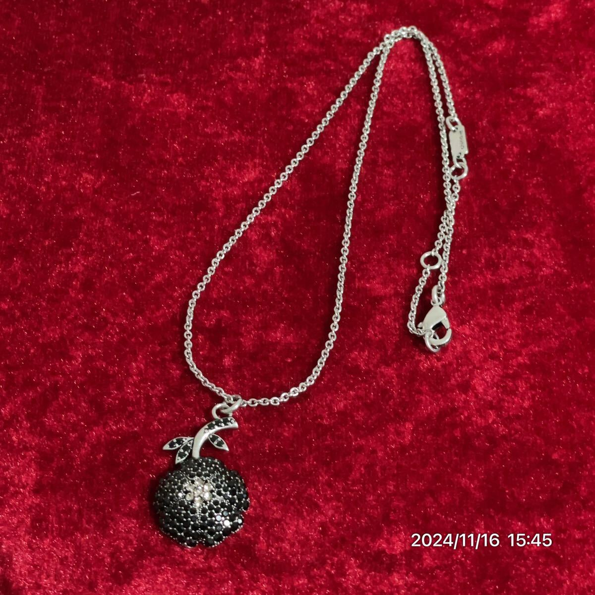 COACH コーチ フラワー 花 シルバーカラー ブラックラインストーン ネックレス ペンダント アクセサリー