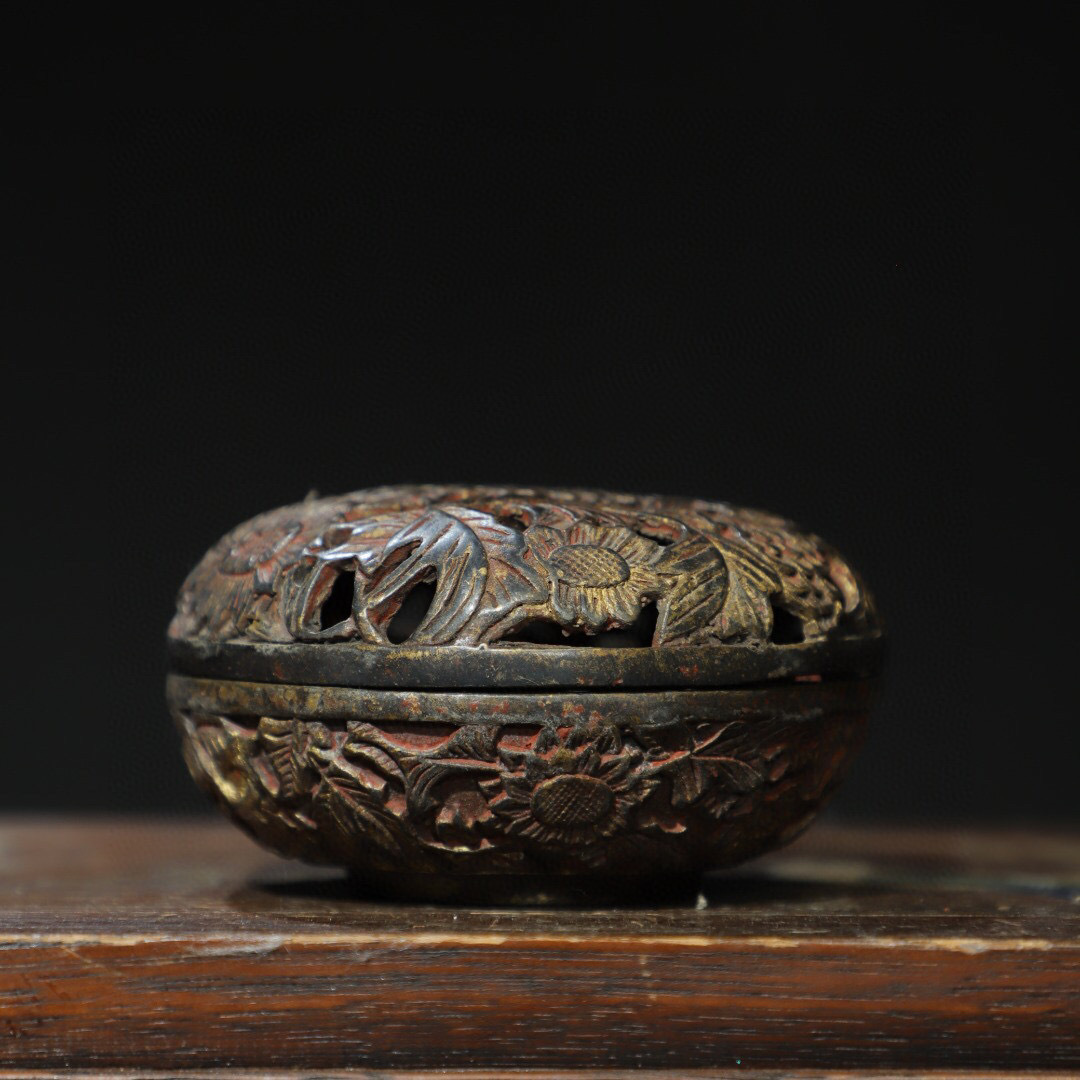 新しく着き 【超珍館蔵】銅製 稀少珍蔵品 古美術品 古賞物 置物 新しく着き 【超珍館蔵】銅製 稀少珍蔵品 古美術品 古賞物 置物