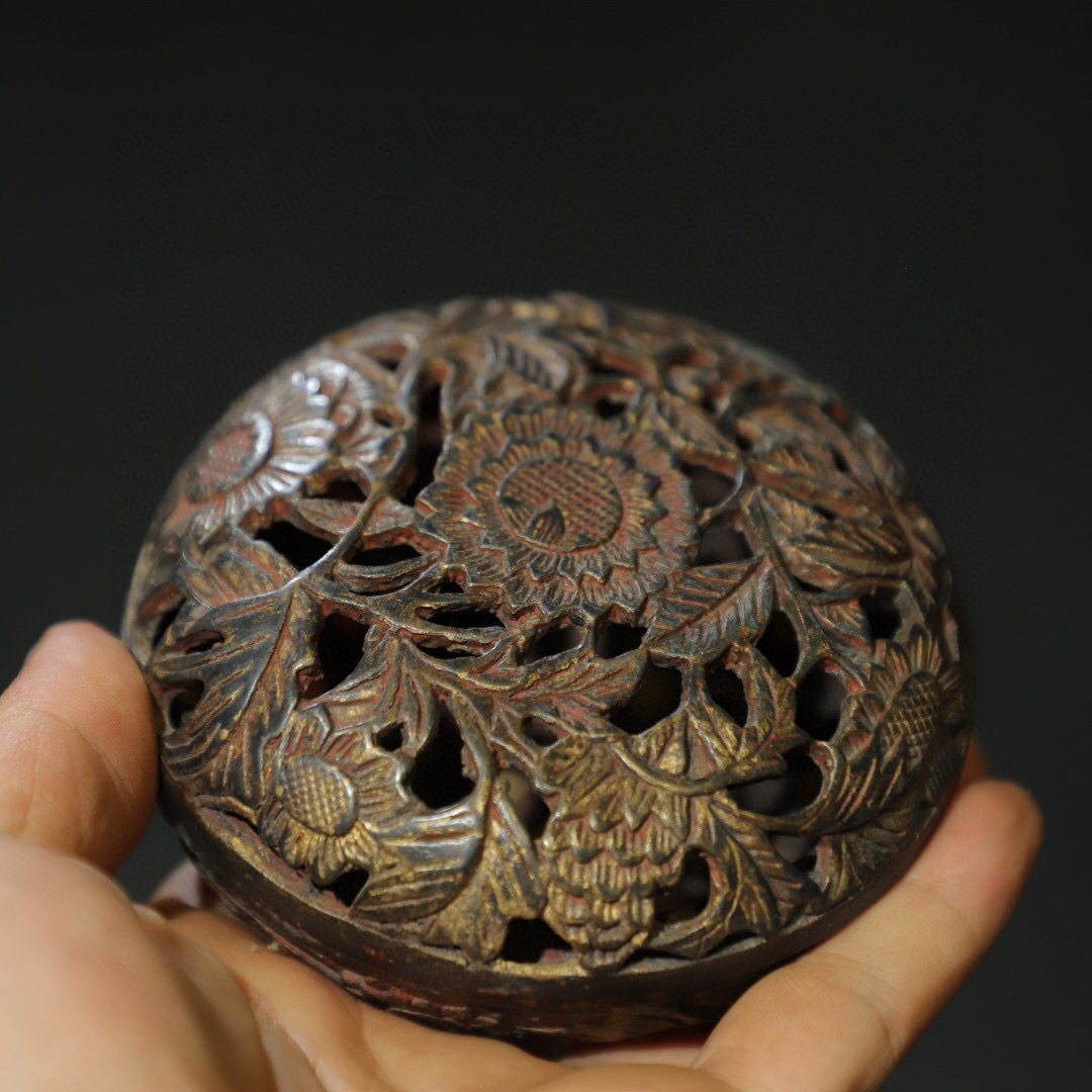 超珍館蔵】銅製 拓金 牡丹紋 熏香炉 置物 古賞物 古美術品 稀少 超珍館蔵】銅製 拓金 牡丹紋 熏香炉 置物 古賞物 古美術品 稀少