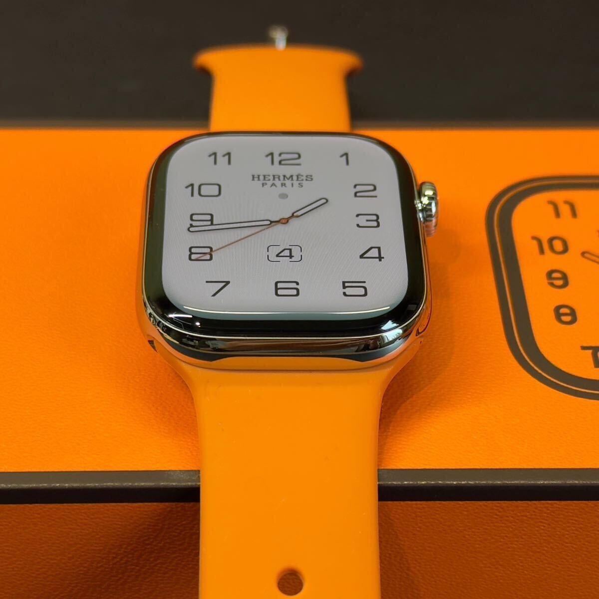 即決 ほぼ未使用 最新 Apple Watch series10 HERMES シルバー 即決 ほぼ未使用 最新 Apple Watch series10 HERMES シルバー