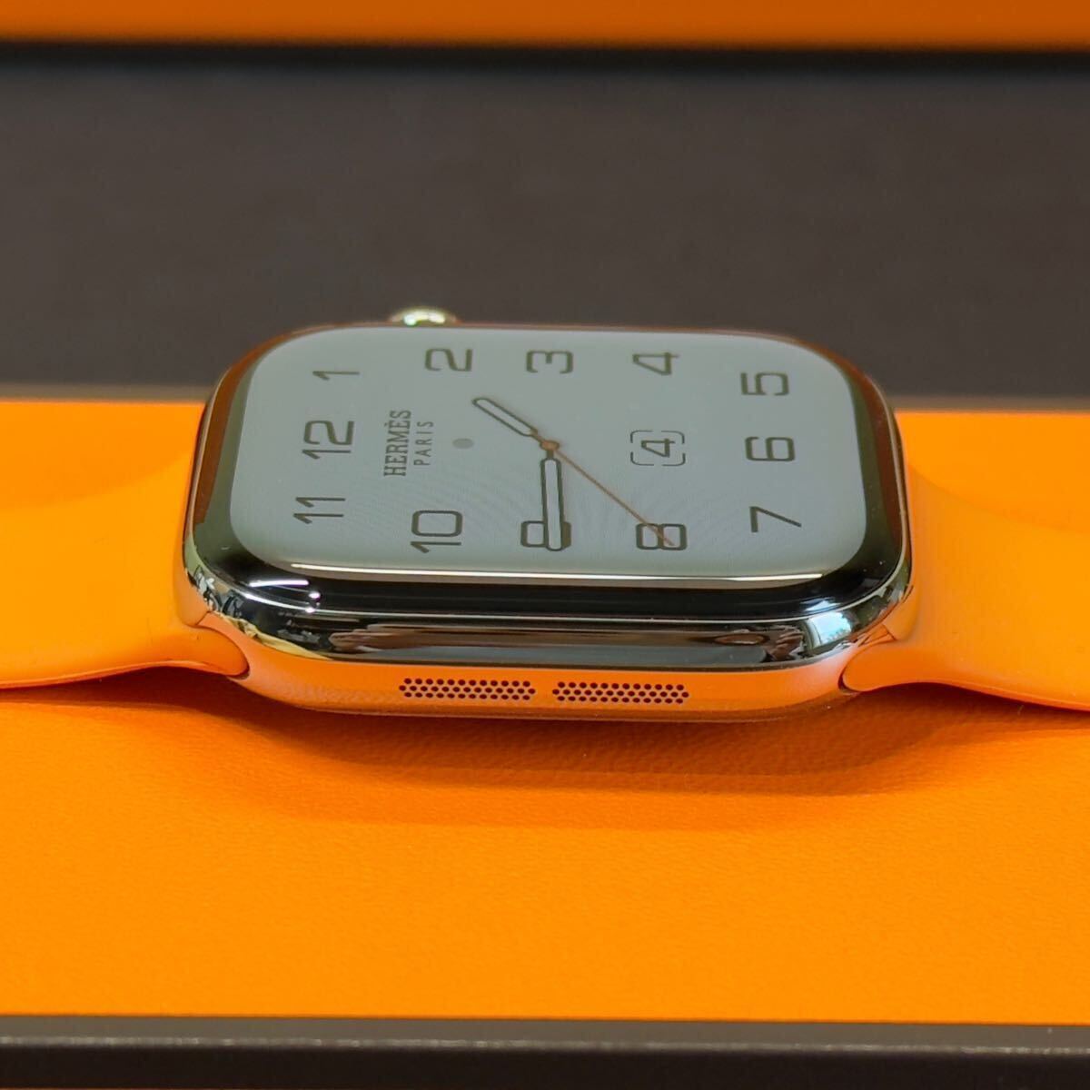 即決 ほぼ未使用 最新 Apple Watch series10 HERMES シルバー 即決 ほぼ未使用 最新 Apple Watch series10 HERMES シルバー